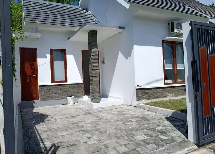 Cozy House In Nusa Dua Ferienhaus *