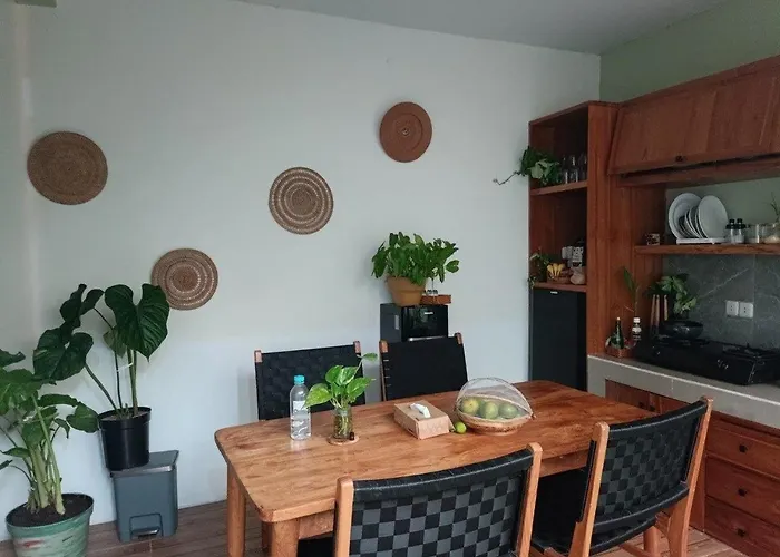 Cozy House In Nusa Dua